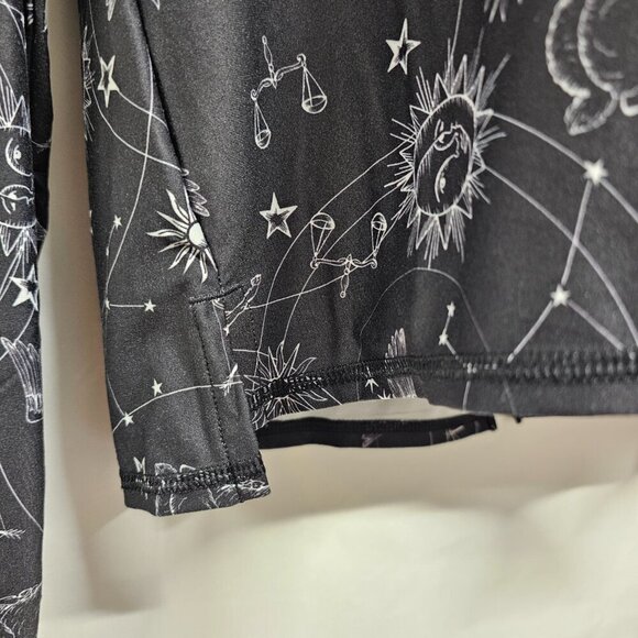 Johnny Was Active Bijou Long Sleeve Flyaway Back Top Tee Women Size L Black - Picture 12 of 16